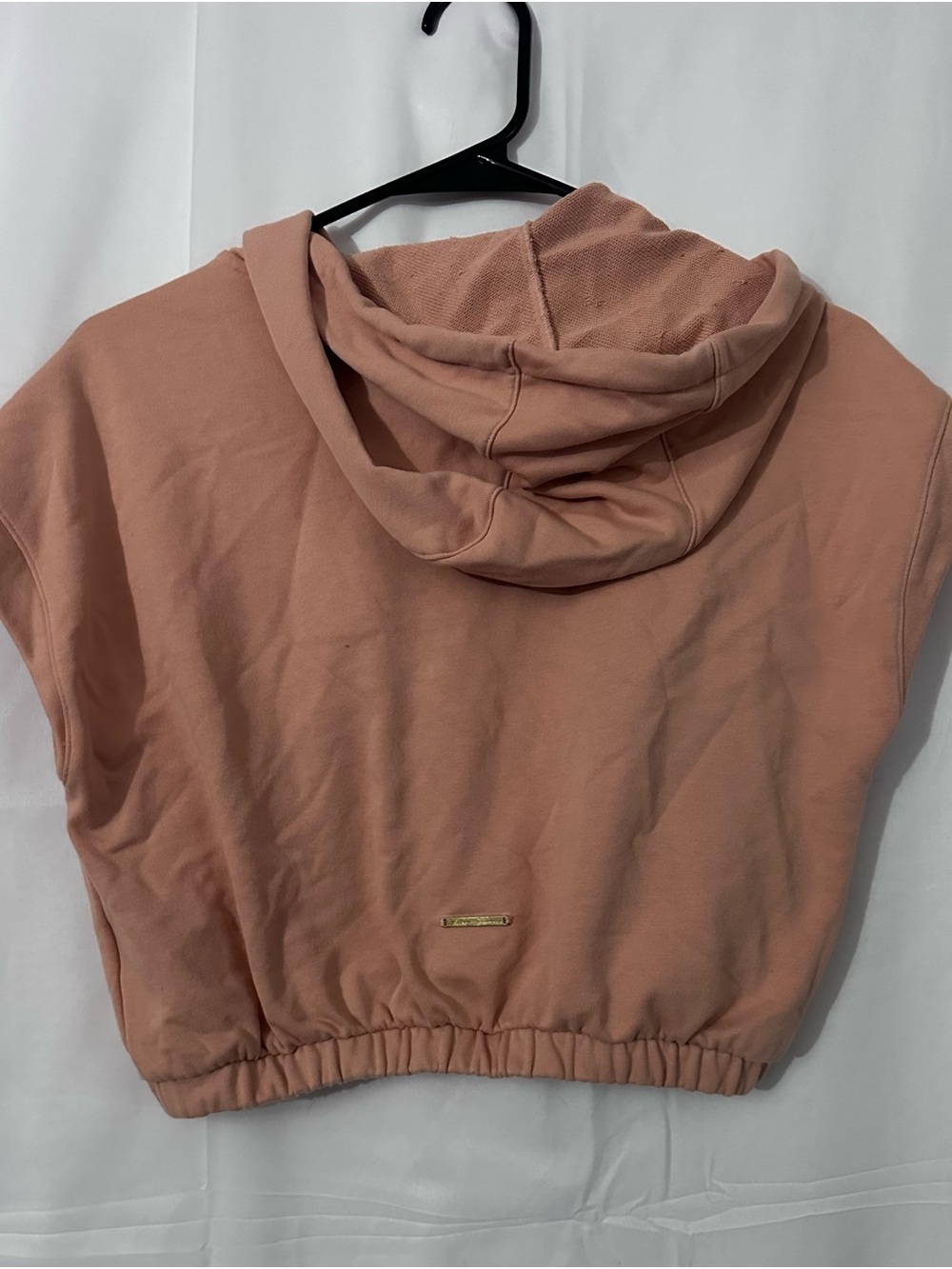 Gymshark Whitney Cropped Sleeveless Hoodie - Picture 3 of 3
